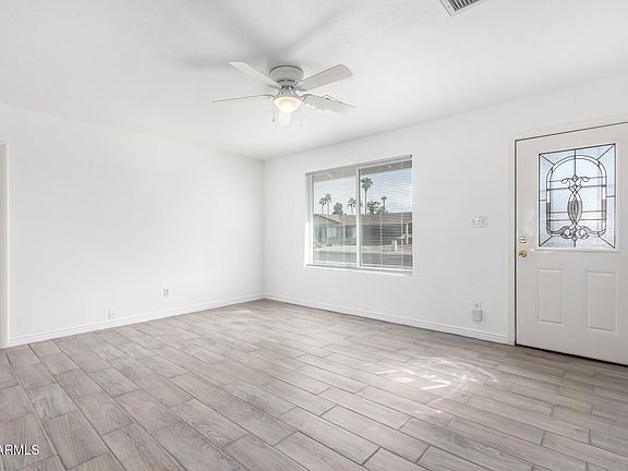 5th image of 1640 W CHARLESTON Avenue