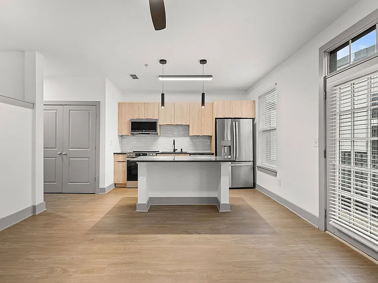Block Lofts — Photo 7