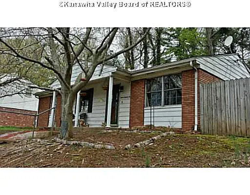 1222 Thomas Rd photo 1