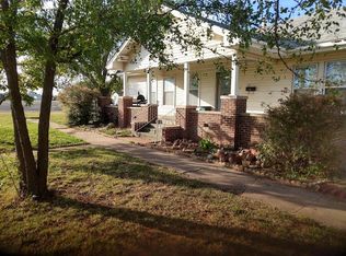 301 E Elm St, Altus, OK 73521