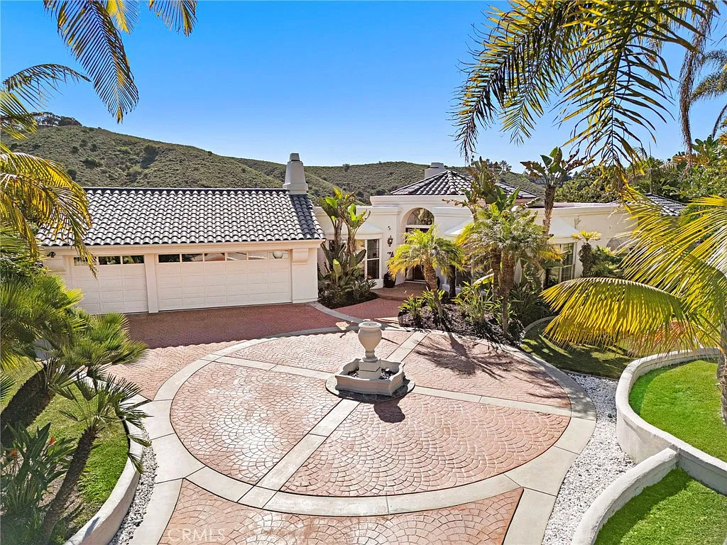 3 bed, 3056 sqft, $8,000 — Photo 3