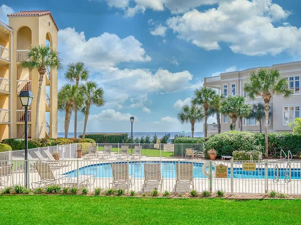 201 Neptune Rd APT 155, Saint Simons Island, GA 31522