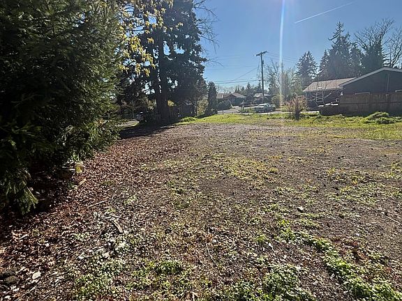 3rd image of 8615 SE Roots Rd