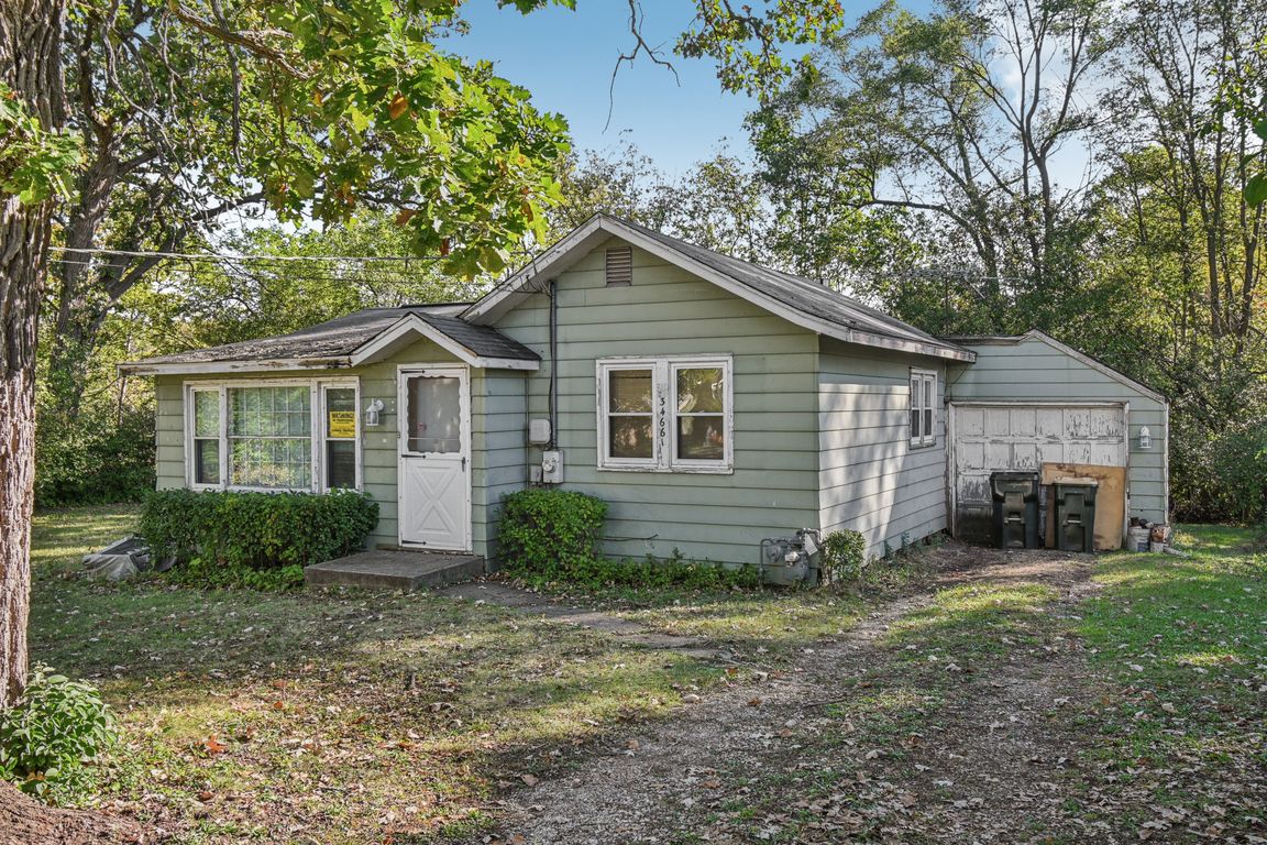 34661 N Gerberding Ave-S0910-001.jpg