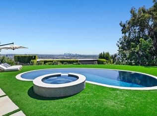 8135 Laurel View Dr, Los Angeles, CA 90069