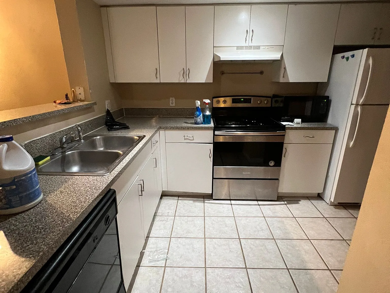 1 bed, 778 sqft, $1,750 — Photo 3