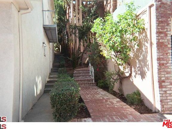 3rd image of 1839 S Beverly Glen Blvd