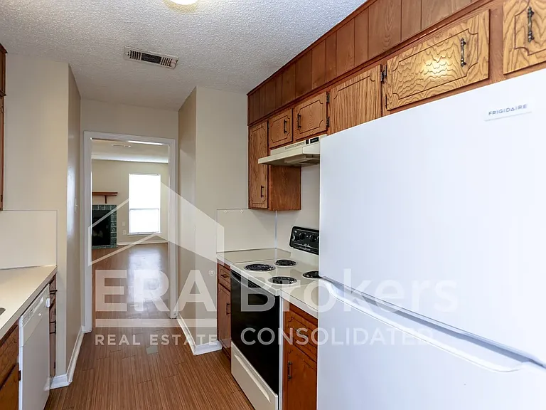 4506 Lago Cir #A — Photo 12