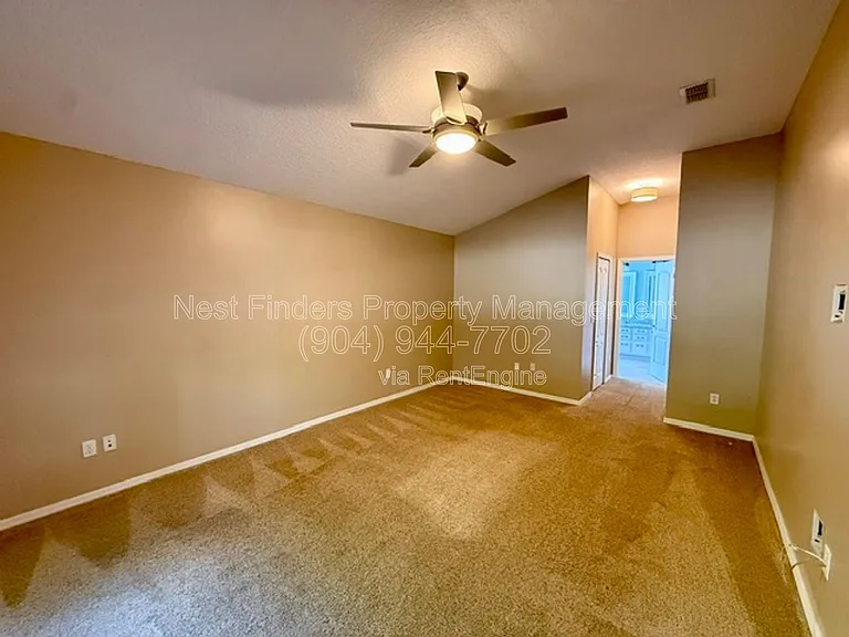 13658 Kayak Ct — Photo 17