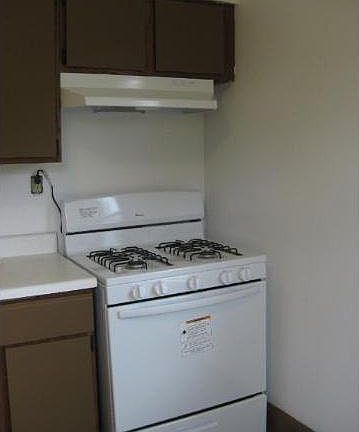 Kitchen with new gas oven