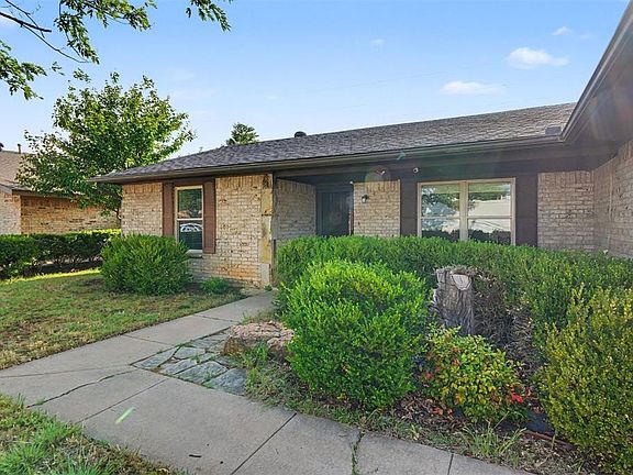 2nd image of 717 Windsor Dr