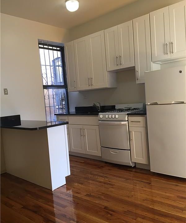 1st image of 205 W 102nd St APT 5D