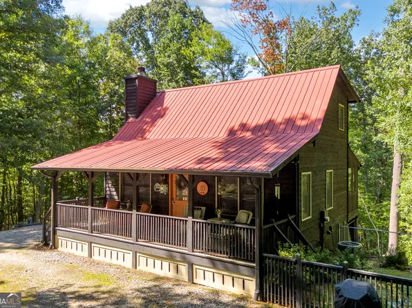 445 Skyview Cir, Clarkesville, GA 30523