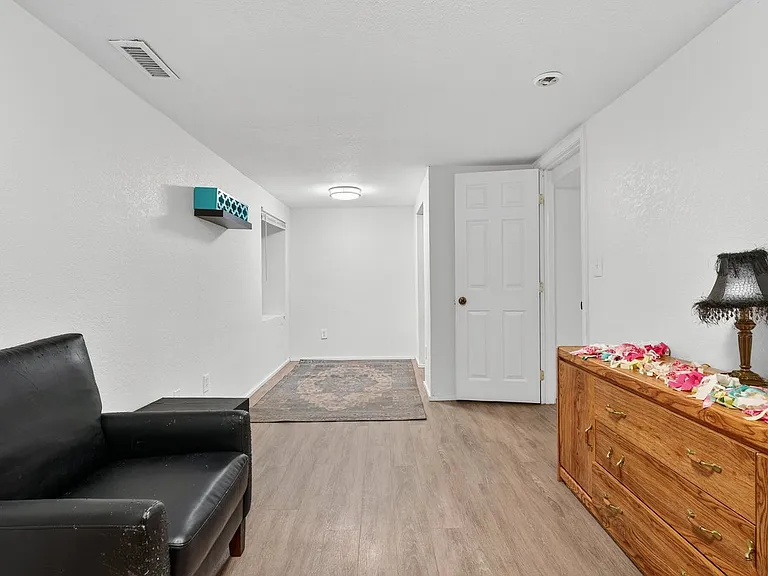 1821 6th Ave #3 — Photo 28