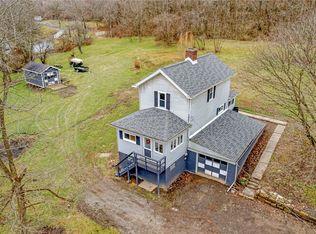 33 Hubbard Rd, Burgettstown, PA 15021