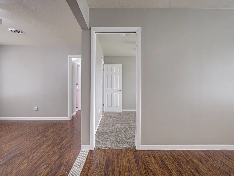 1208 Avondale Dr — Photo 14