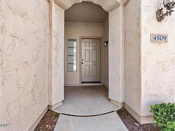 5th image of 4509 S ST CLAIRE Street