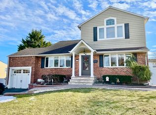 47 Laurie Blvd, Bethpage, NY