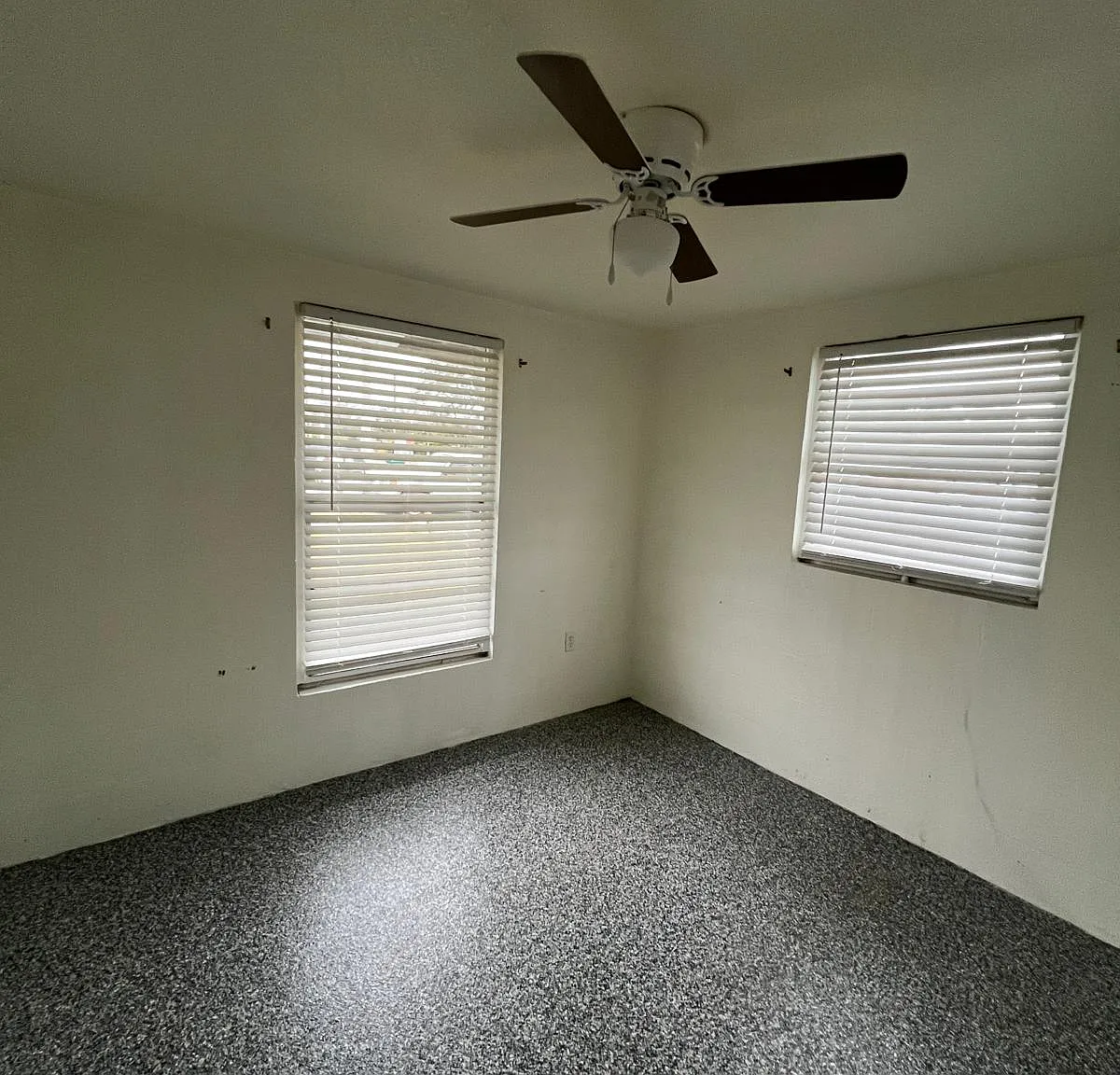 2 bed, 650 sqft, $1,499 — Photo 2