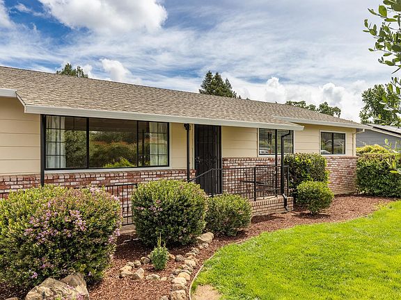 2nd image of 1522 Lupine Drive