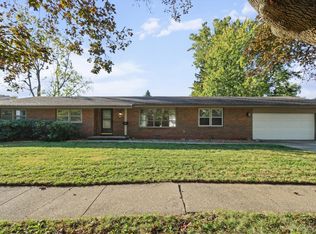 1107 Mitchem Dr, Urbana, IL 61801