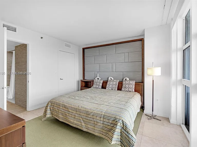 50 Biscayne Blvd #904 — Photo 10