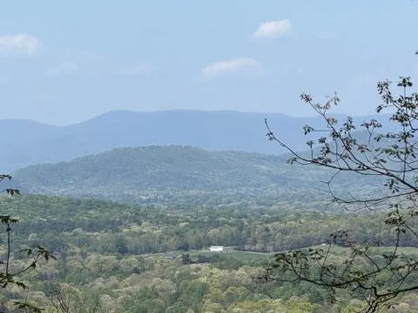 189 Hawks Nest Ct, Ellijay, GA 30536