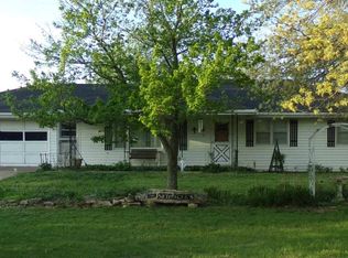 1230 Heights Ave, Marysville, KS 66508