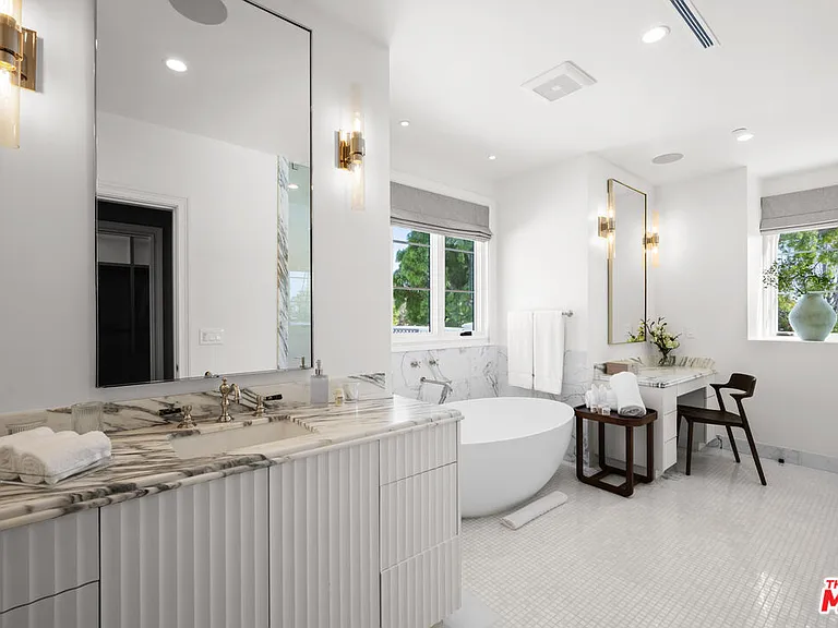 616 N Alpine Dr — Photo 40