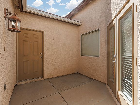 4th image of 5432 Roaring Surf Dr