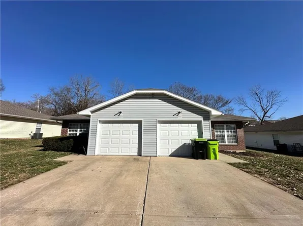 9006-9008 E 85th Ter, Kansas City, MO 64156