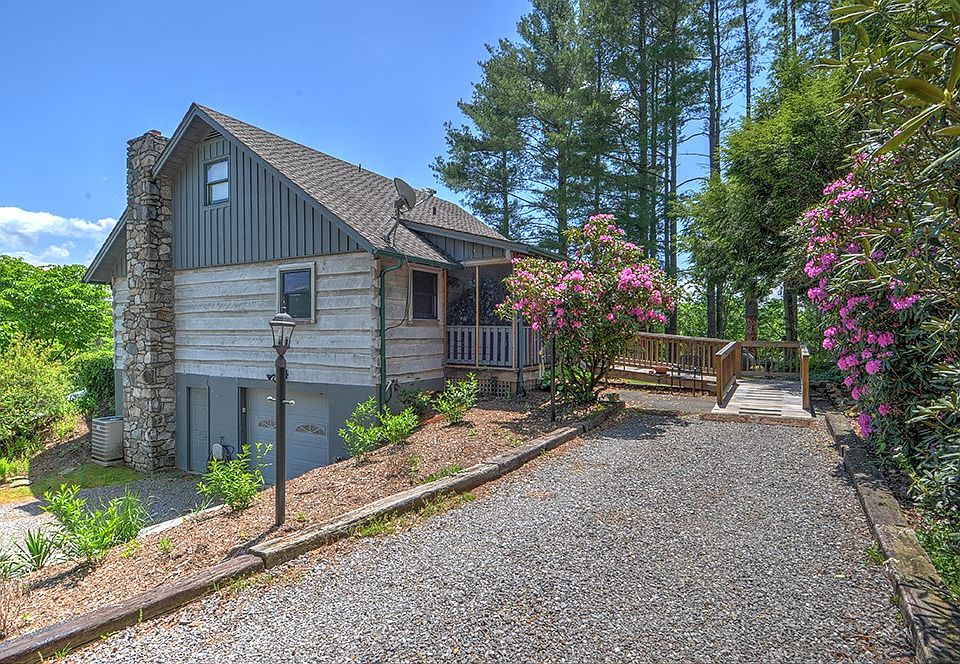 1st image of 15 Mimi Mills Ln
