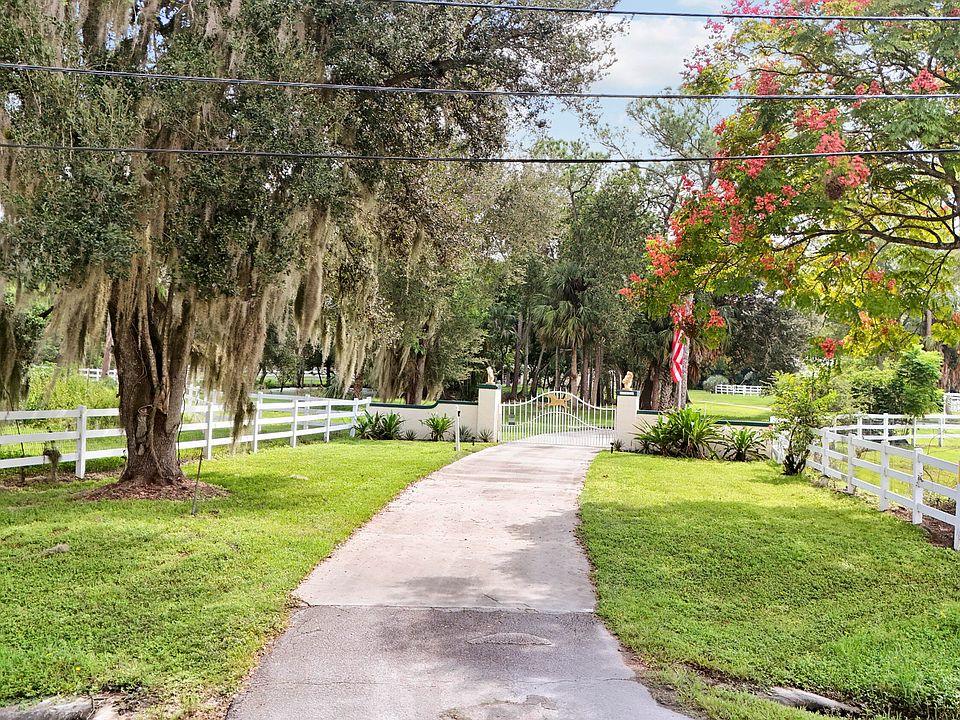1st image of 17058 Alexander Run