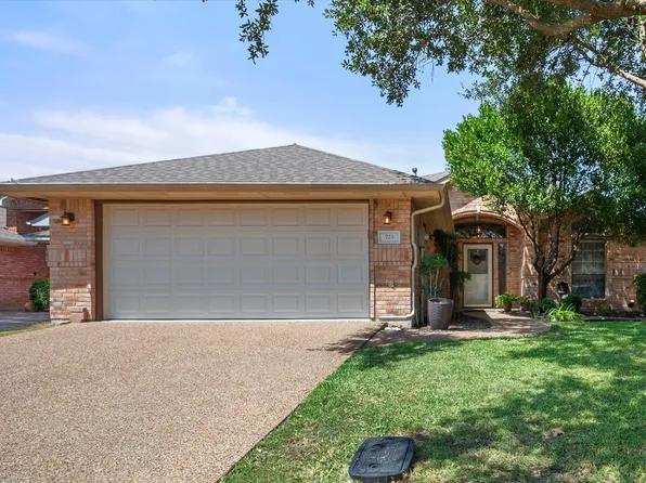 723 Nandina Way, Waxahachie, TX 75165