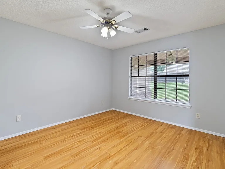 8808 Timberlyn Way — Photo 5