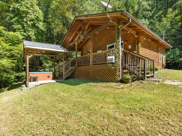 1284 Laurel Lick Rd APT 2, Sevierville, TN 37862