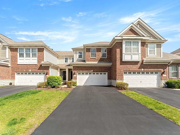 2nd image of 2715 Blakely Ln