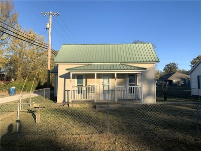 104 N Giles Ave, Gentry, AR, 72734