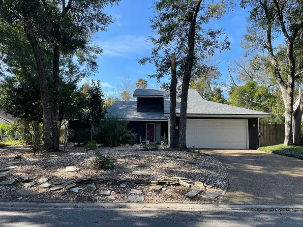 1826 Tierra Verde Dr, Atlantic Beach, FL 32233