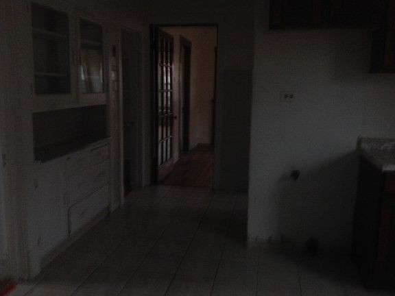 5th image of 2024 N Narragansett Ave