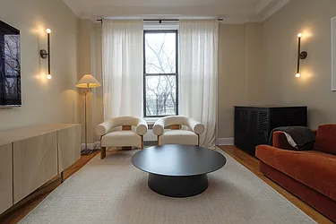 Rented by Rita S Citrin, LREB