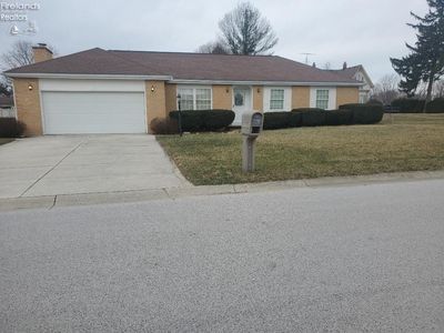758 Nickie Ln, Fostoria, OH, 44830