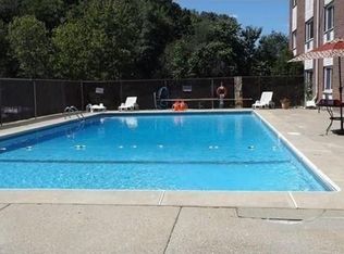 215 Winter St APT 5B, Weymouth, MA 02188