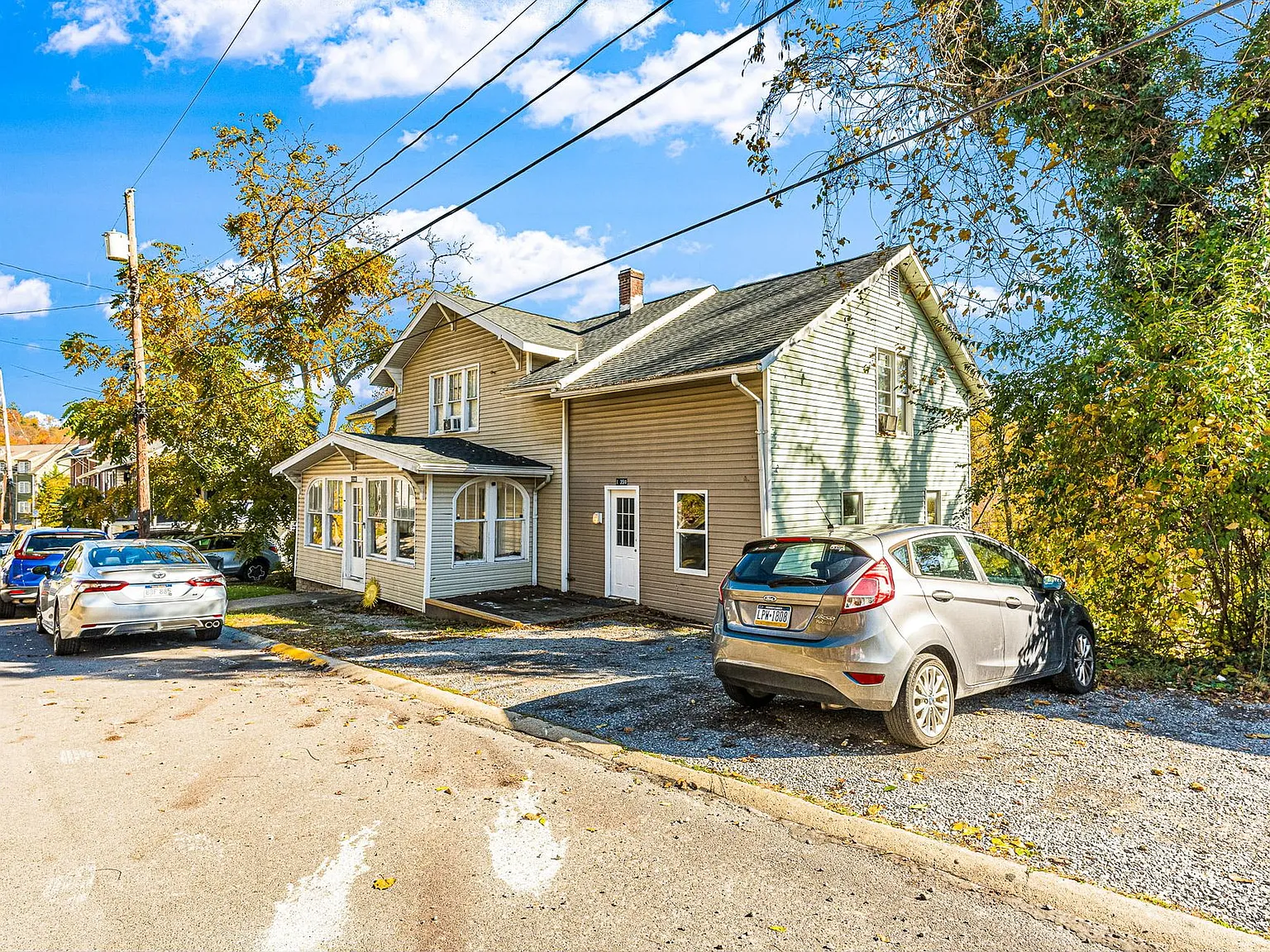 135 Lorentz Street — Photo 3