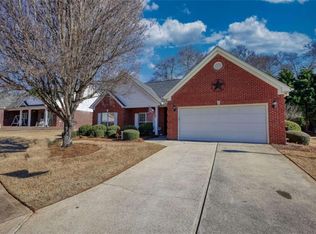 339 Crossroads Dr, Social Circle, GA 30025