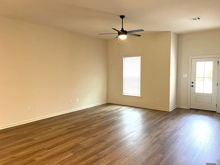 35657 Woodland Ridge Dr — Photo 3