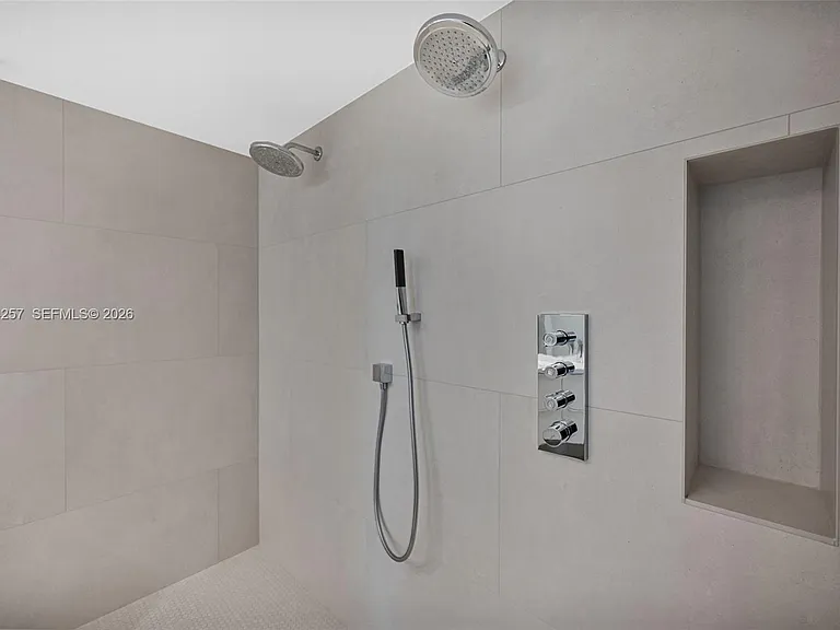 10 Venetian Way #404 — Photo 15
