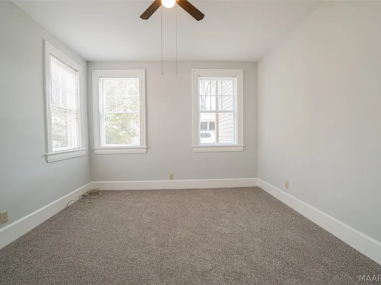 1131 S Perry St — Photo 6
