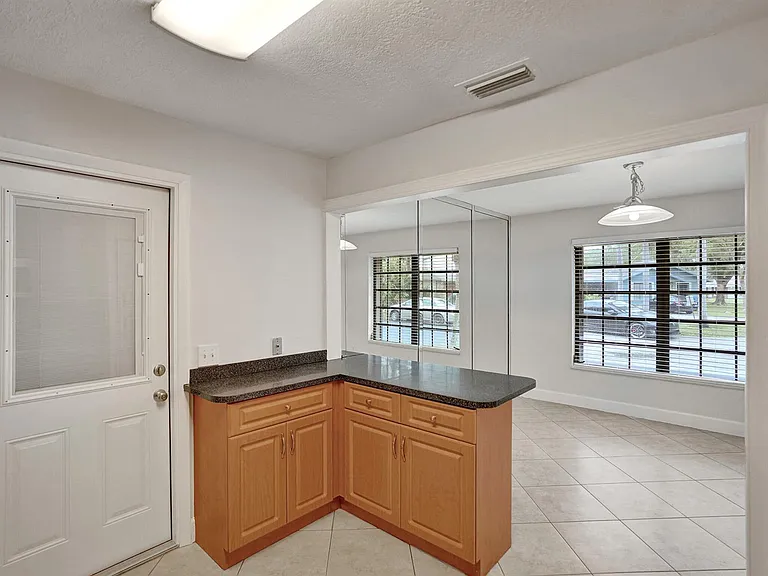 3747 E Valley Green Dr — Photo 9