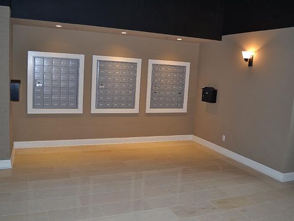 4th image of 535 Roosevelt Ave APT 502